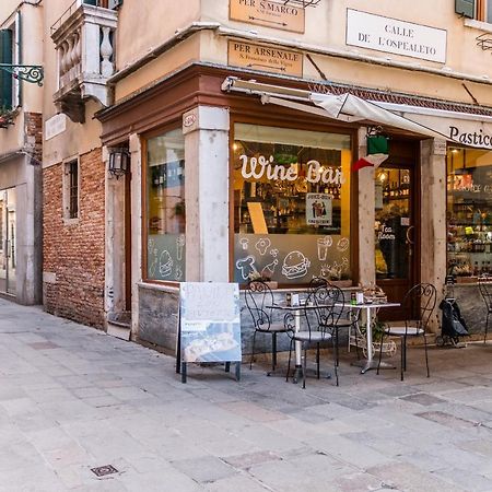 Doge'S Pantheon & St.Mark School In Hidden Veneza Exterior foto