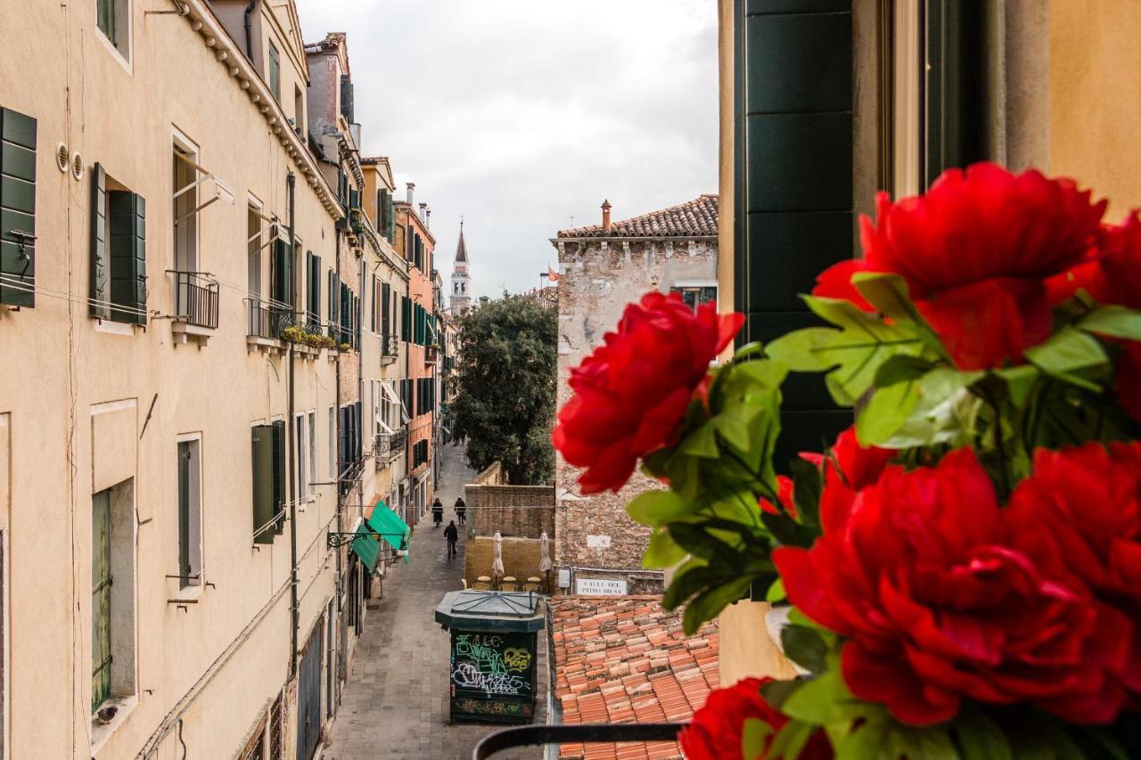 Doge'S Pantheon & St.Mark School In Hidden Veneza Exterior foto
