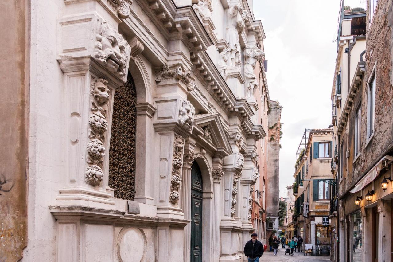 Doge'S Pantheon & St.Mark School In Hidden Veneza Exterior foto